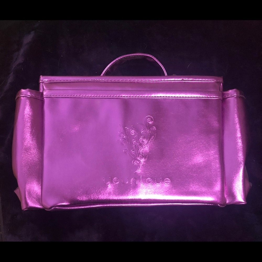 Younique presenter purse/ Cosmetic bag
